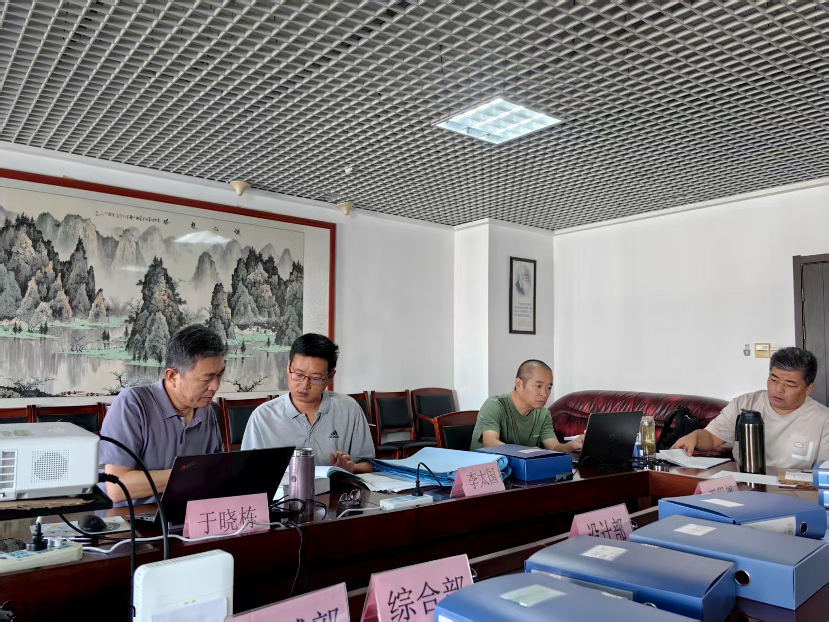 喜訊！山(shan)東(dong)綠(lv)泉(quan)環(huán)保(bao)順利(li)通過2025年(nian)度(du)“三體(ti)係(xi)”監(jiān)督讅(shen)覈